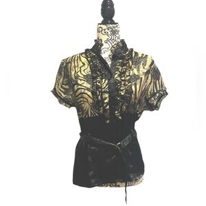 Gorgeous two tone blouse with ruffled front and sleeves